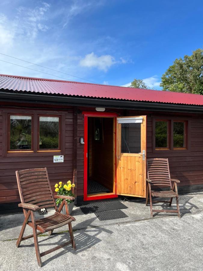 Red squirrel lodge Galway Eksteriør billede